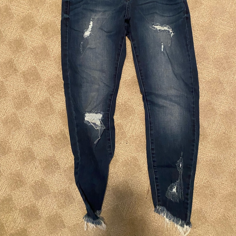 NEVER WORN stretchy skinny jeans